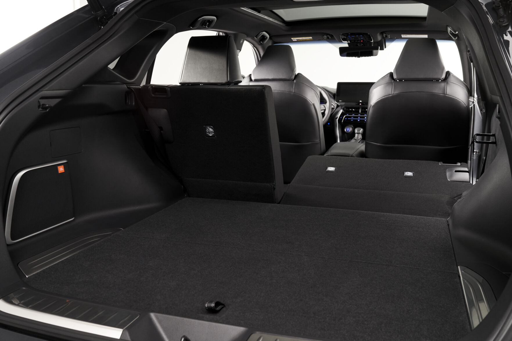2021-Toyota-Venza_Interior_010.jpg